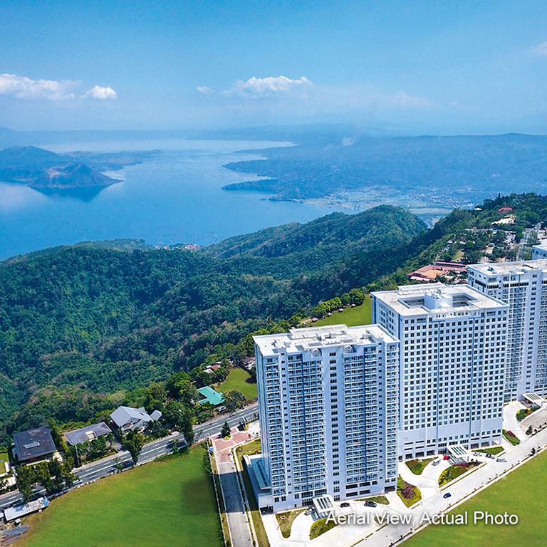 Wind Residences By Bea And Rm Тагайтай Экстерьер фото